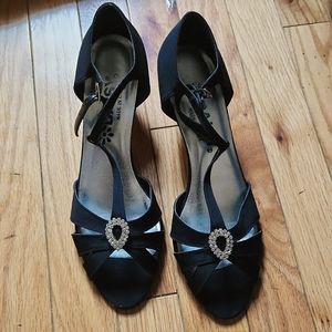 Womens high heel shoes